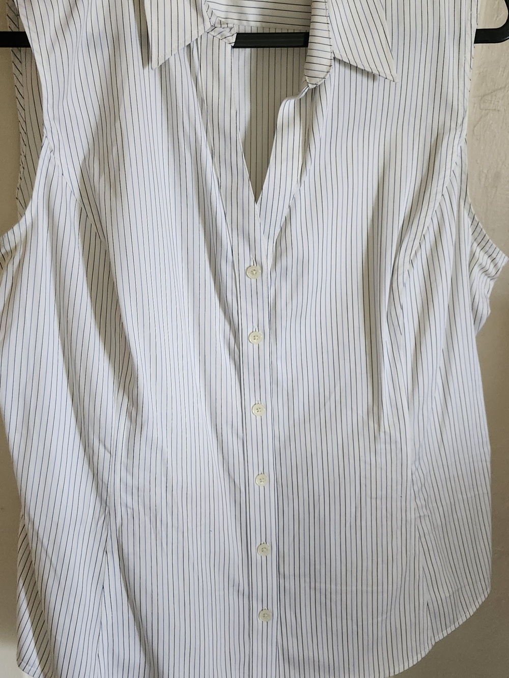 Calvin Klein White Shirt with Navy/Gray Pinstripes Sleeveless Button-Down